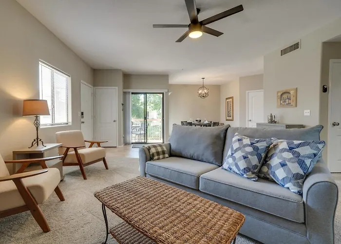Pool Access! 55 + Snowbird Retreat In Peoria