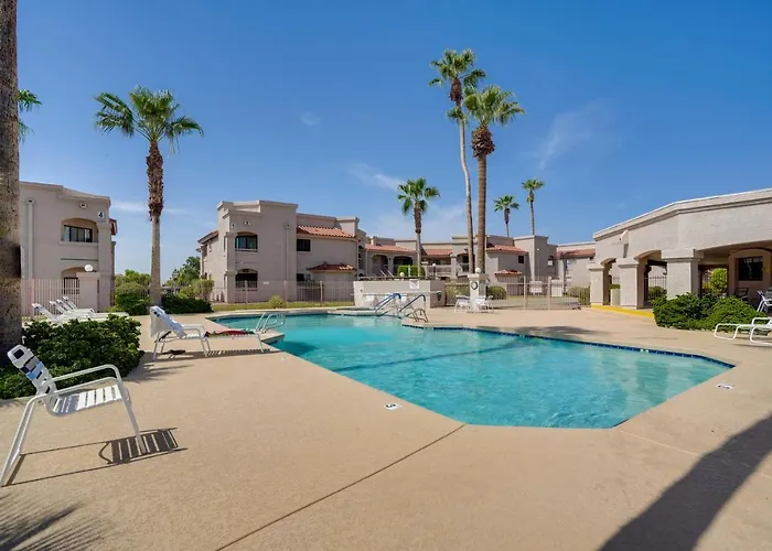 Holiday home Pool Access! 55 + Snowbird Retreat In