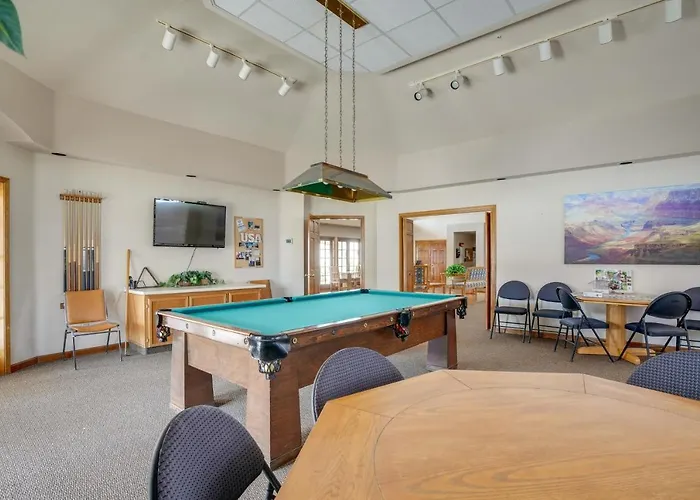 Holiday home Pool Access! 55 + Snowbird Retreat In