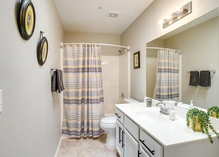 Holiday home Pool Access! 55 + Snowbird Retreat In *